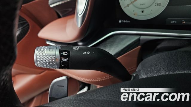 Genesis G90 2022 — photo 28