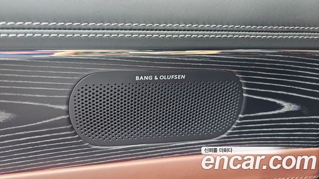 Genesis G90 2022 — photo 29