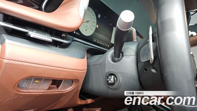 Genesis G90 2022 — photo 30