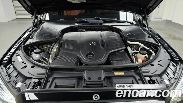 Mercedes-Benz S-Class 2023 — photo 6