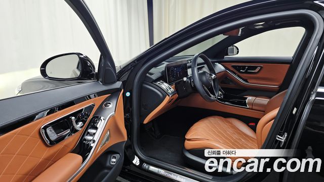 Mercedes-Benz S-Class 2023 — photo 13