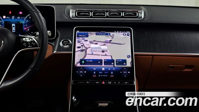 Mercedes-Benz S-Class 2023 — photo 20