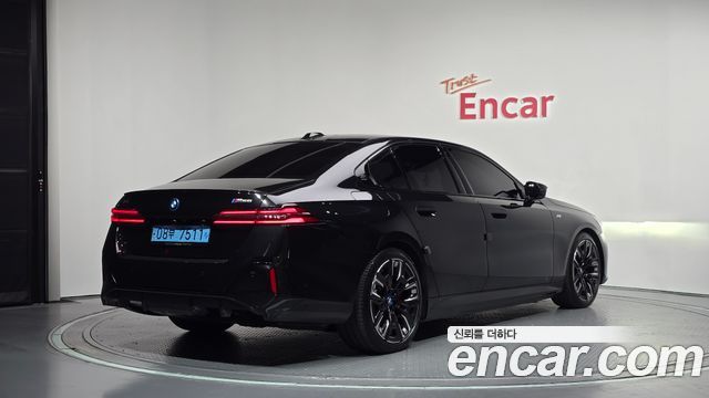 BMW i5 2024 — photo 2