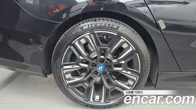 BMW i5 2024 — photo 5