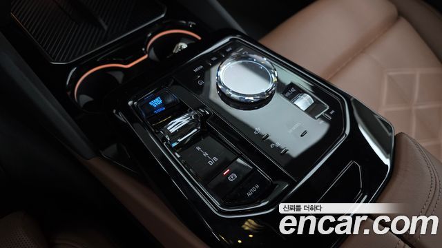 BMW i5 2024 — photo 12