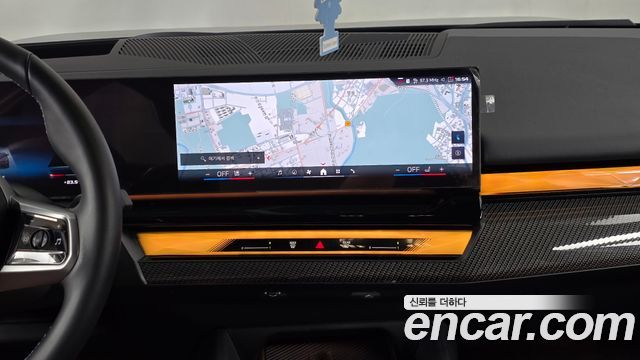 BMW i5 2024 — photo 18