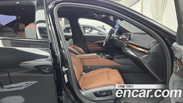BMW i5 2024 — photo 16
