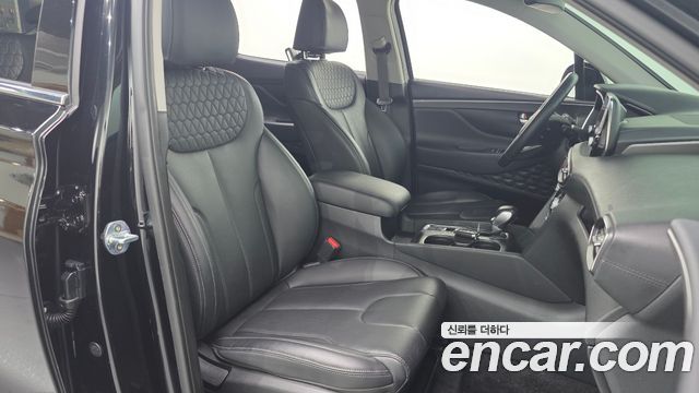 Hyundai Santafe 2019 — photo 24