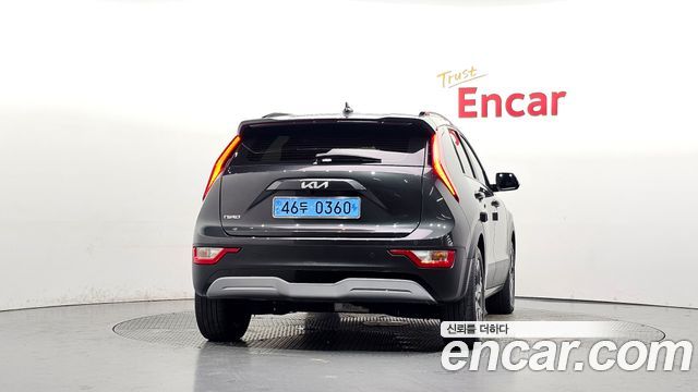 Kia Niro 2023 — photo 4