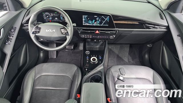 Kia Niro 2023 — photo 10