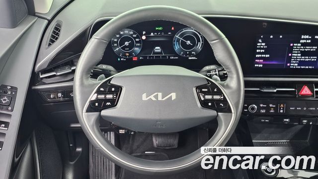 Kia Niro 2023 — photo 21