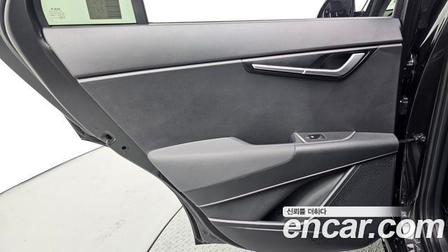 Kia Niro 2023 — photo 15