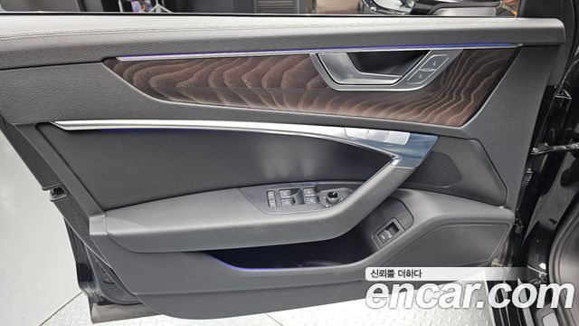 Audi A6 2020 — photo 14