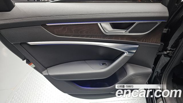 Audi A6 2020 — photo 15