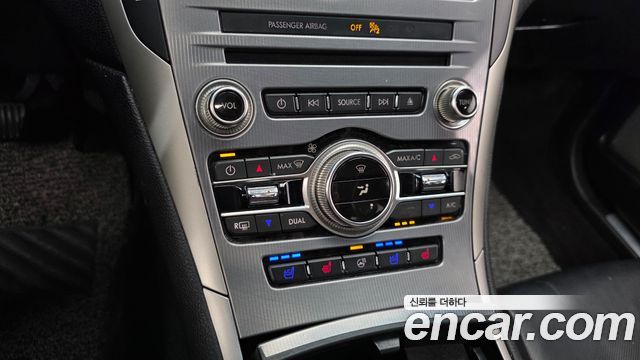 Lincoln MKZ 2020 — photo 23