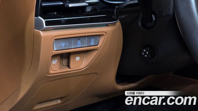 Genesis G80 2022 — photo 21