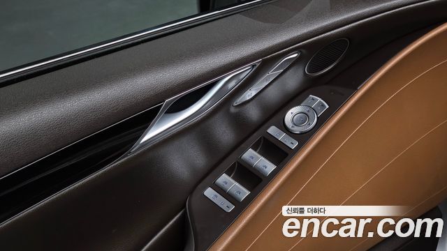 Genesis G80 2022 — photo 22