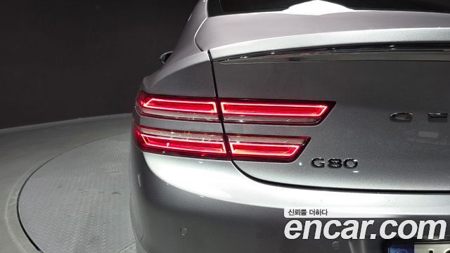 Genesis G80 2022 — photo 9