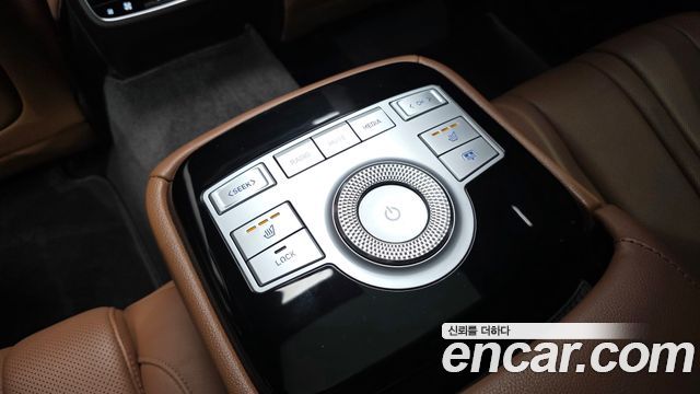 Genesis G80 2022 — photo 32