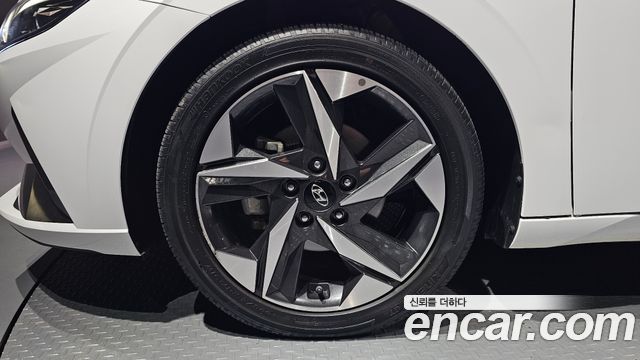 Hyundai AVANTE 2022 — photo 5