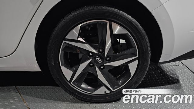 Hyundai AVANTE 2022 — photo 7