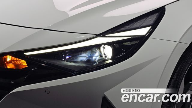 Hyundai AVANTE 2022 — photo 8