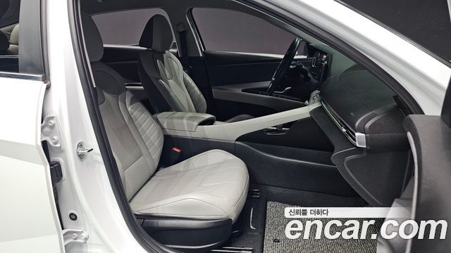 Hyundai AVANTE 2022 — photo 16