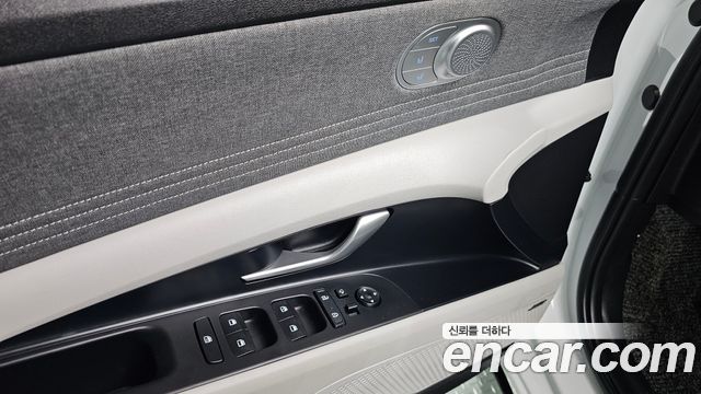 Hyundai AVANTE 2022 — photo 33