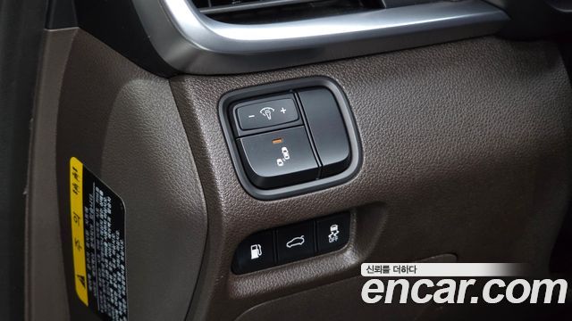 Kia K5 2019 — photo 15