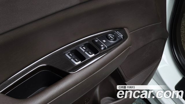 Kia K5 2019 — photo 16