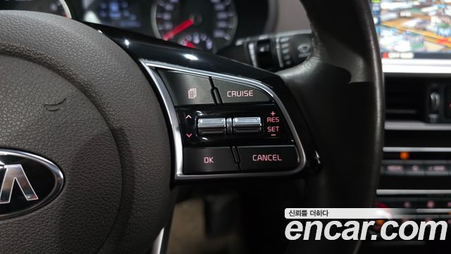 Kia K5 2019 — photo 17