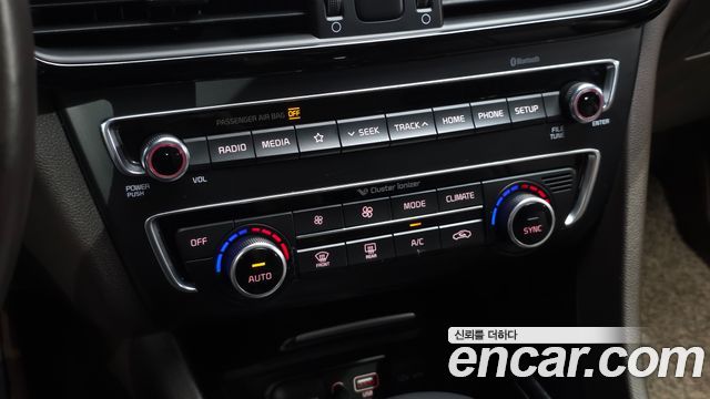 Kia K5 2019 — photo 18
