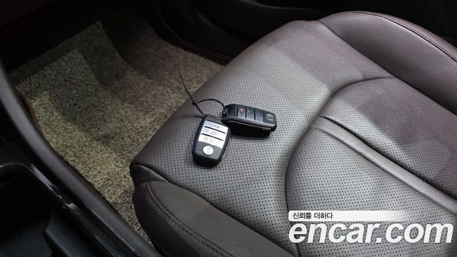 Kia K5 2019 — photo 19