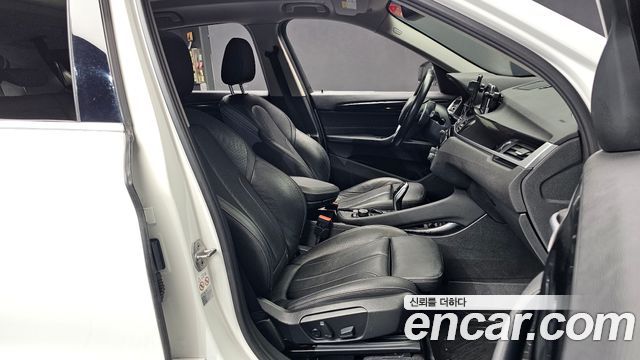 BMW X1 2019 — photo 17