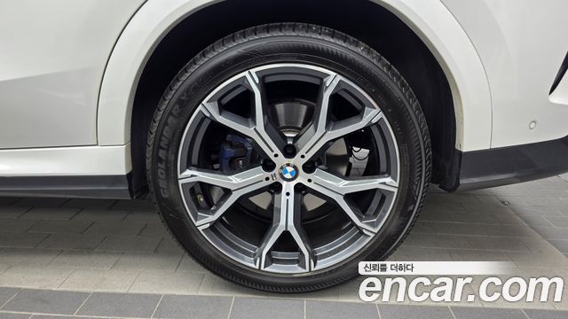 BMW X6 2022 — photo 7