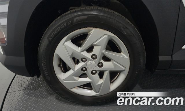 Hyundai Kona 2023 — photo 5