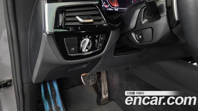 BMW Gran Turismo 2022 — photo 23