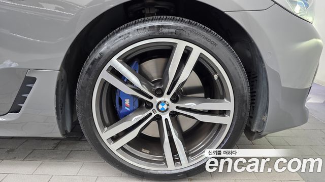 BMW Gran Turismo 2022 — photo 7