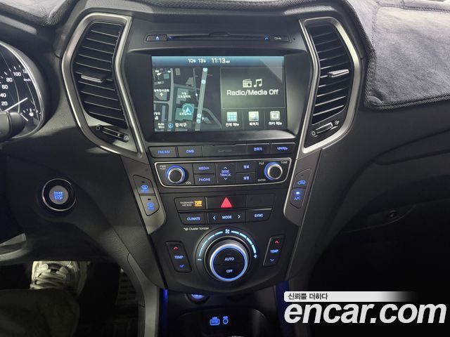 Hyundai Santafe 2018 — photo 17