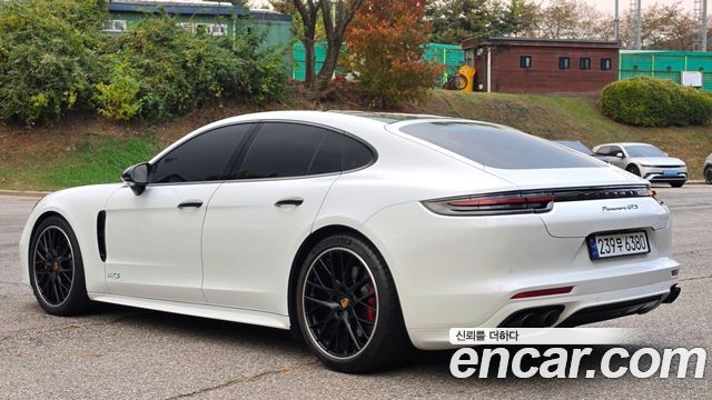 Porsche Panamera 2020 — photo 5