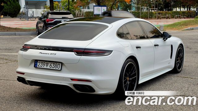 Porsche Panamera 2020 — photo 8