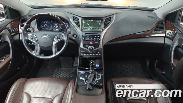 Hyundai Grandeur 2016 — photo 10