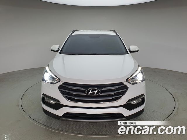 Hyundai Santafe 2016 — photo 1