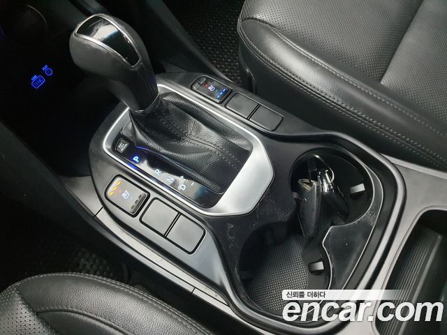 Hyundai Santafe 2016 — photo 9