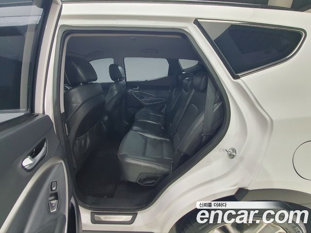 Hyundai Santafe 2016 — photo 11