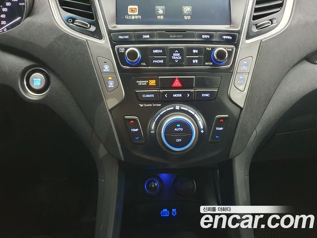 Hyundai Santafe 2016 — photo 12