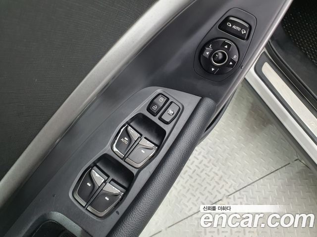 Hyundai Santafe 2016 — photo 19