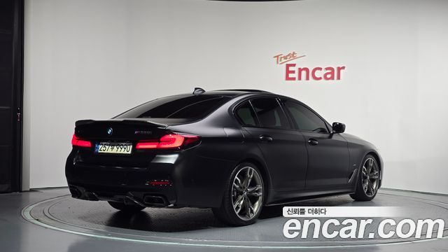 BMW 5-Series 2021 — photo 2