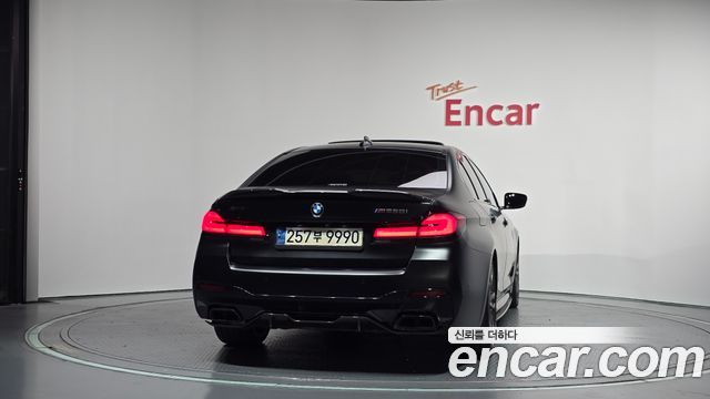 BMW 5-Series 2021 — photo 4