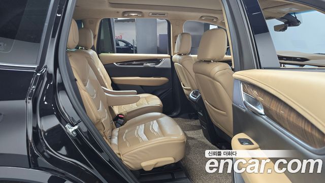 Cadillac XT6 2024 — photo 11